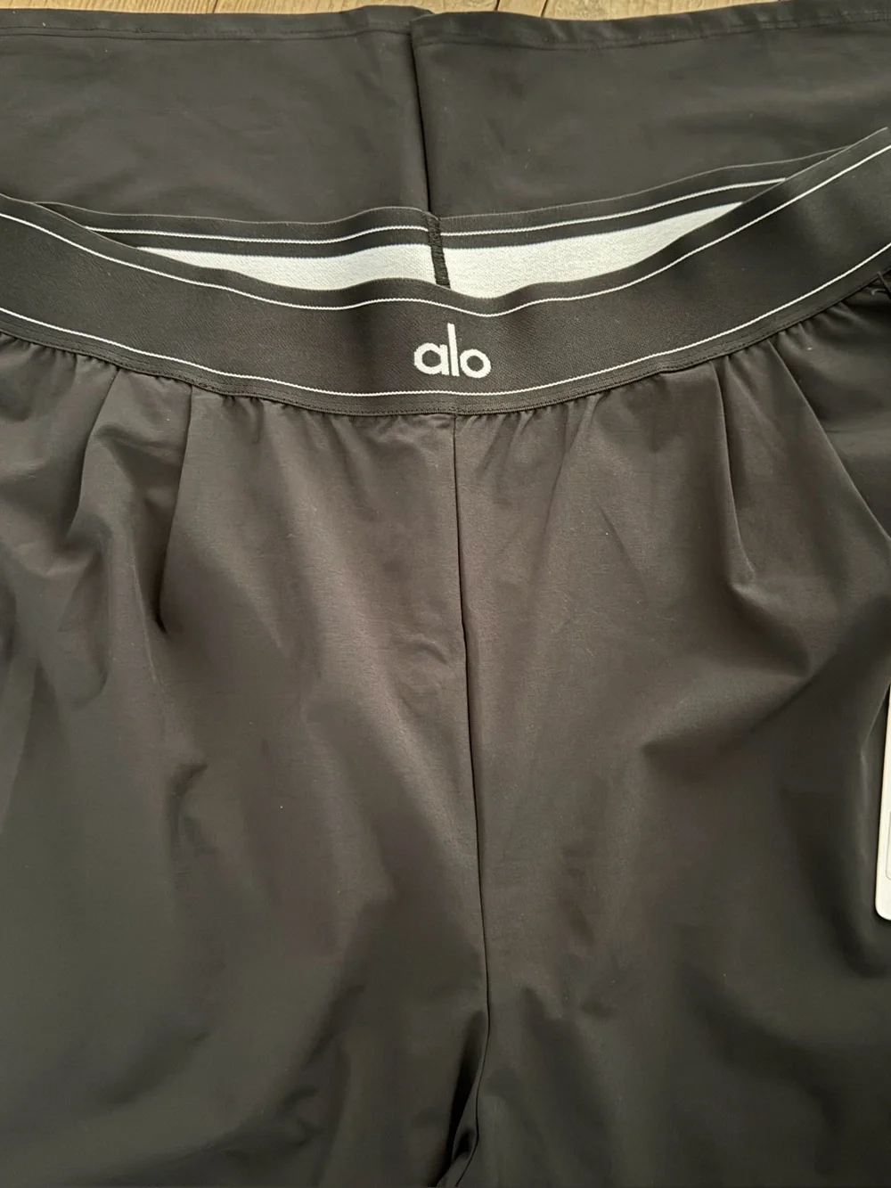 Large NWT ALO Suit Up Trousers black